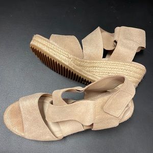 Eileen Fisher espadrille - size 6